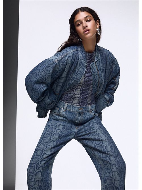 Bomber in denim pitonato